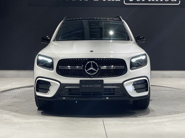 MERCEDES BENZ GLB