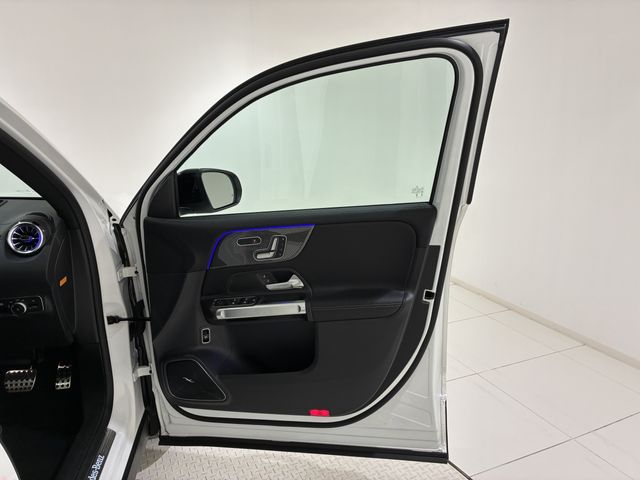MERCEDES BENZ GLB