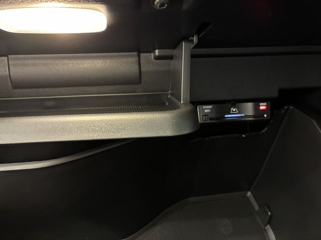 MERCEDES BENZ GLB