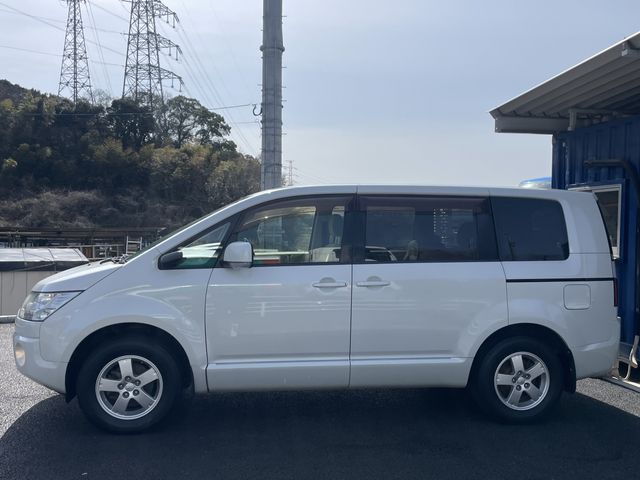 DELICA D:5 2WD