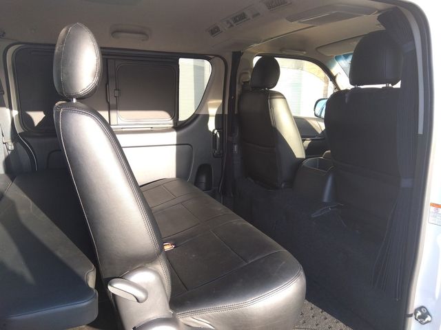 HIACE van 4WD