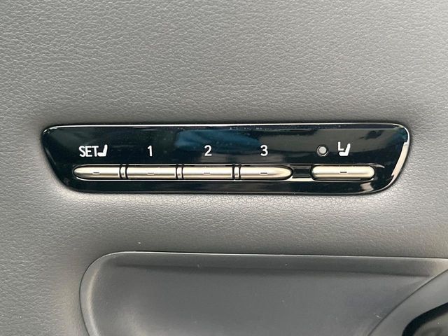 LEXUS LS500h