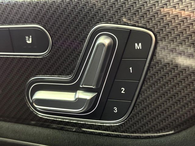 MERCEDES BENZ GLB