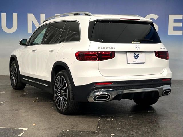 MERCEDES BENZ GLB