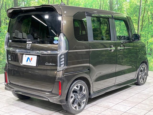 N BOX CUSTOM