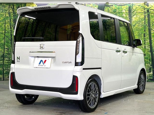 N BOX CUSTOM