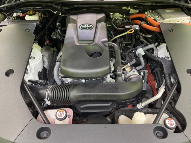 CROWN sedan hybrid