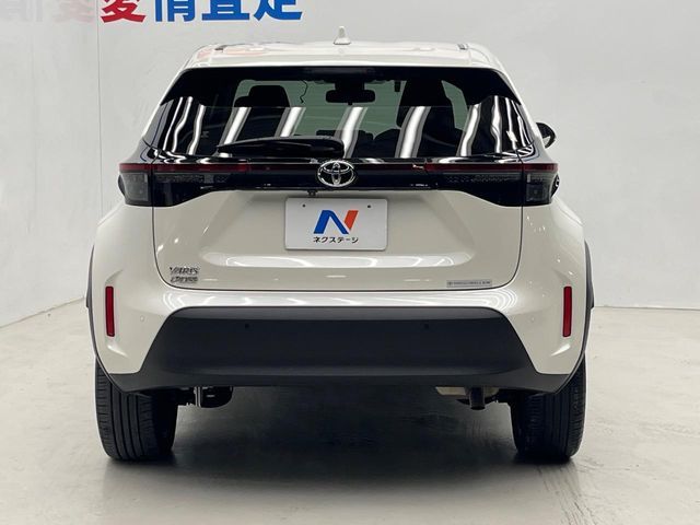 YARIS CROSS