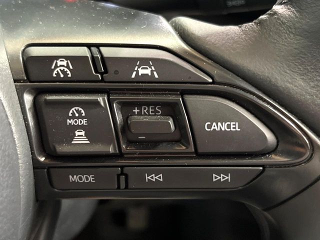 YARIS CROSS HYBRID