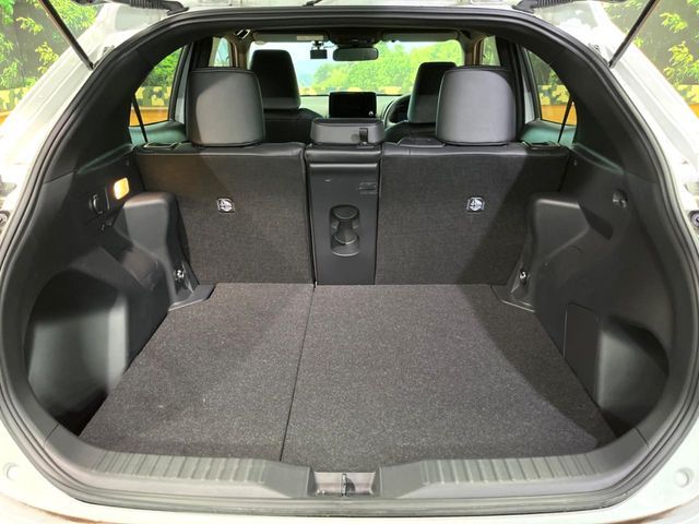 YARIS CROSS HYBRID