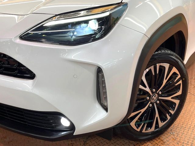 YARIS CROSS HYBRID