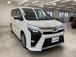 VOXY HYBRID