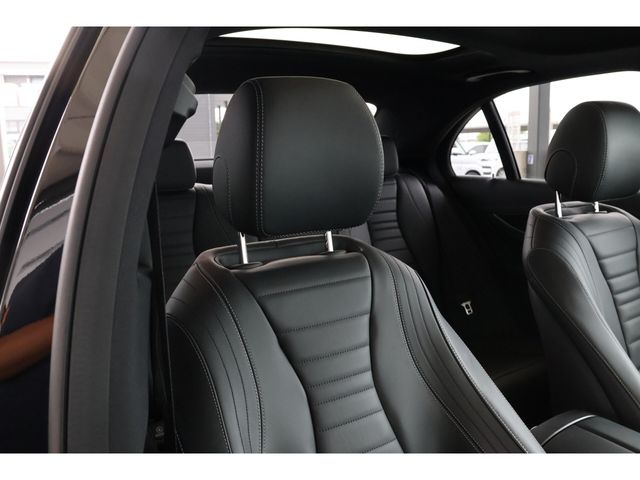 MERCEDES BENZ E class sedan