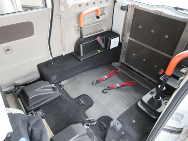 NV100 CLIPPER RIO 4WD