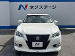 CROWN sedan hybrid