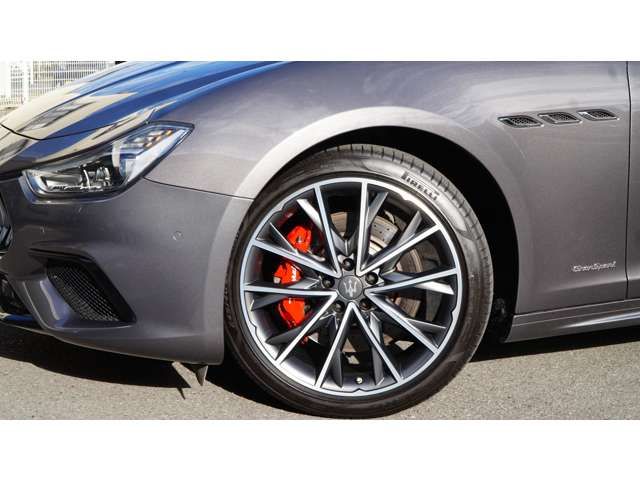 MASERATI GHIBLI Sedan