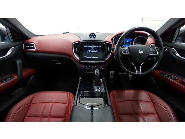 MASERATI GHIBLI Sedan