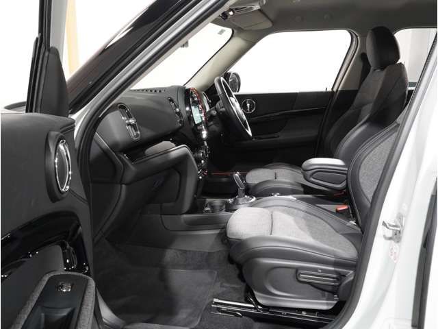 MINI COOPER D CROSSOVER