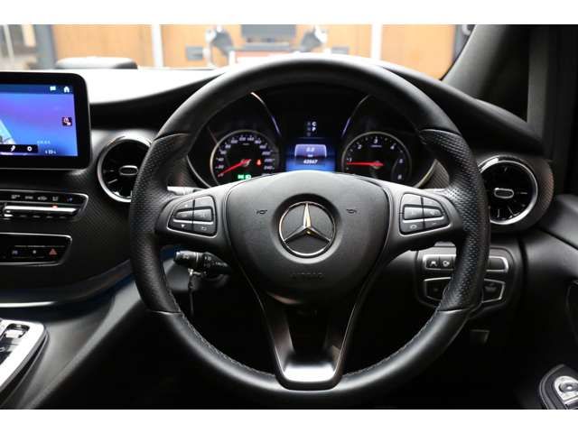 MERCEDES BENZ V class