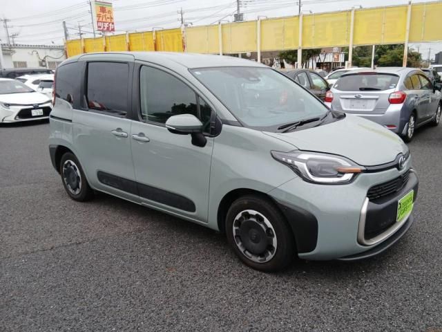 SIENTA HYBRID