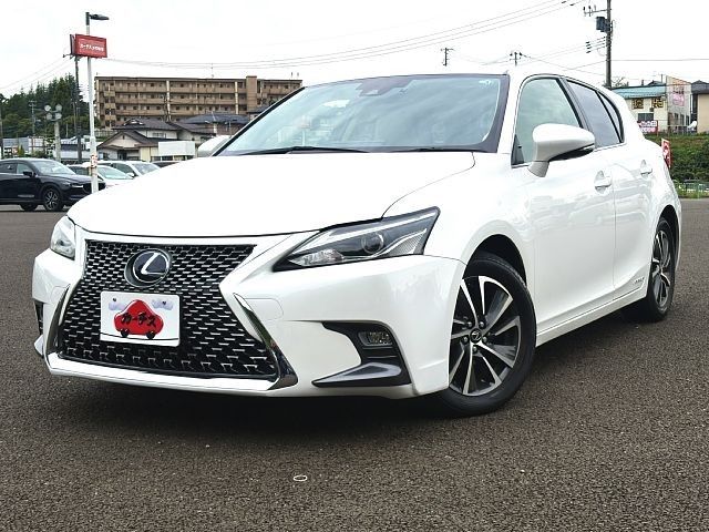 LEXUS CT200h