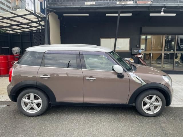 BMW MINI COOPER CROSSOVER