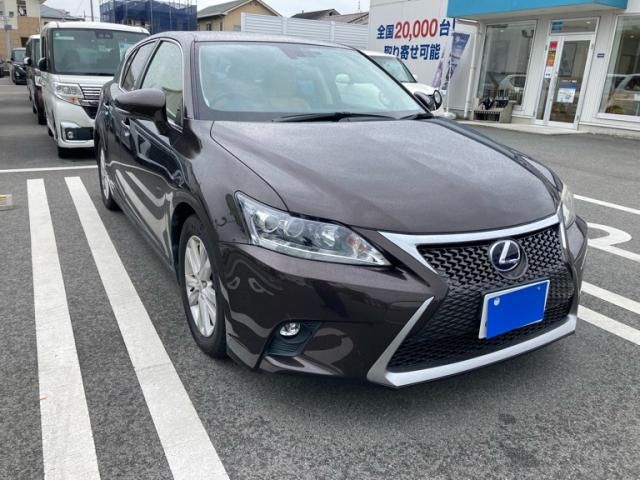 LEXUS CT200h