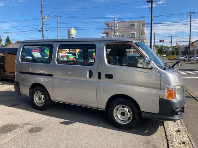 CARAVAN van 4WD