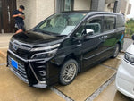 VOXY HYBRID