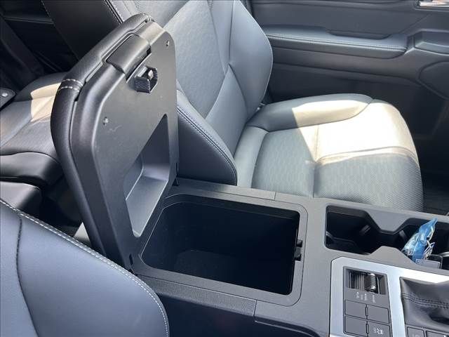 LANDCRUISER 250