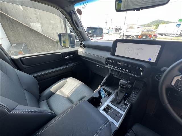 LANDCRUISER 250