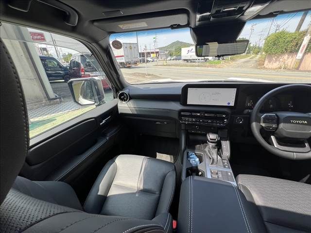 LANDCRUISER 250