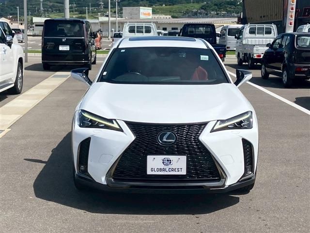 LEXUS UX200