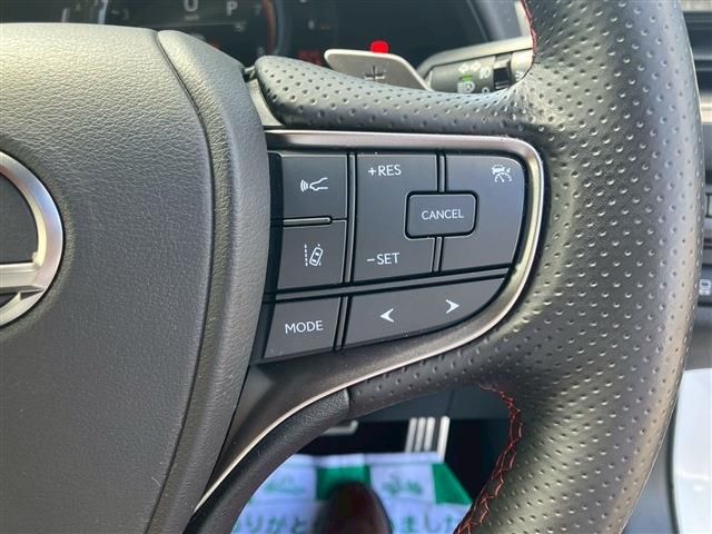 LEXUS UX200