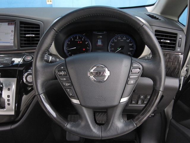 ELGRAND  4WD