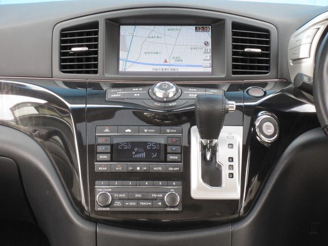 ELGRAND  4WD