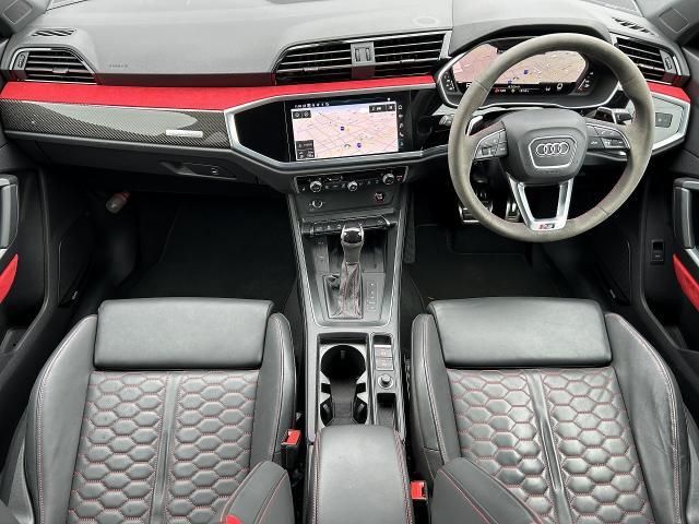 AUDI RS Q3