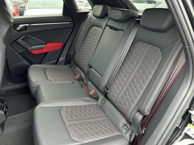 AUDI RS Q3