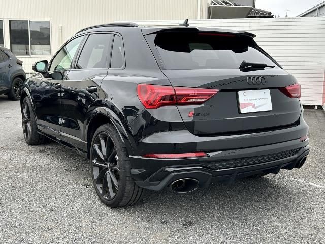 AUDI RS Q3