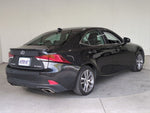 LEXUS IS200t