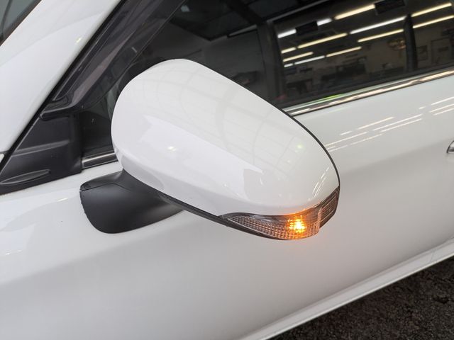 COROLLA AXIO HYBRID