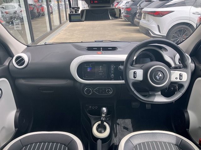 RENAULT TWINGO