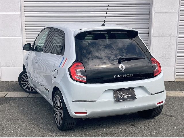 RENAULT TWINGO