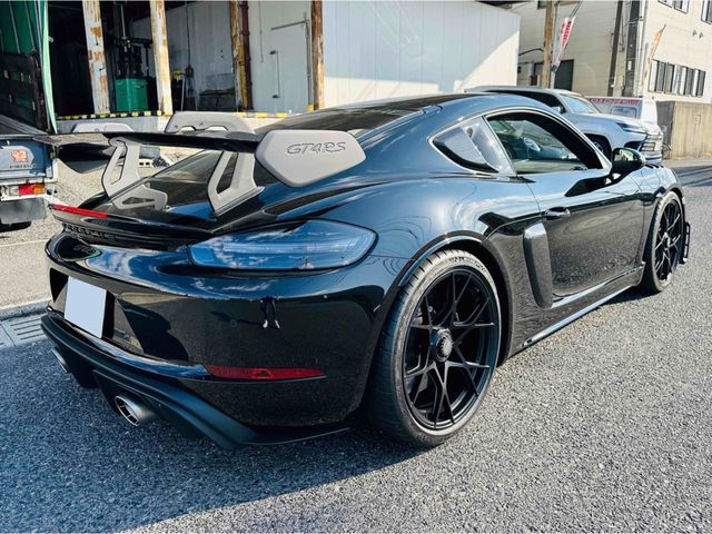 PORSCHE 718CAYMAN
