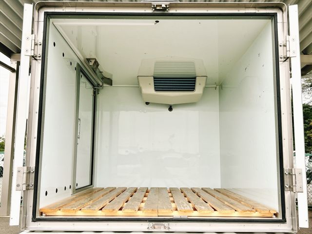 CARRY truck
