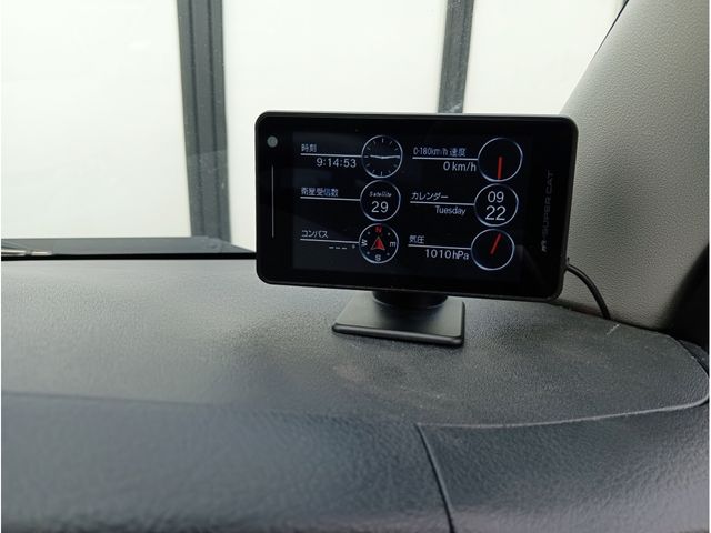 HIACE COMMUTER