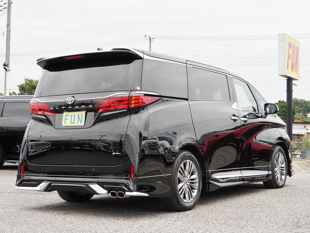 ALPHARD hybrid