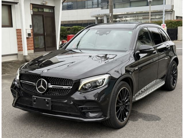 MERCEDES AMG GLCclass
