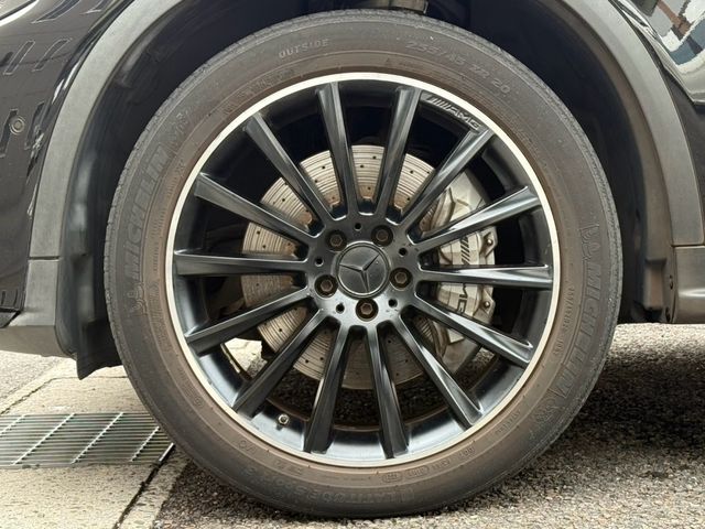 MERCEDES AMG GLCclass