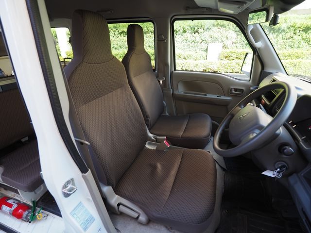 MINICAB van